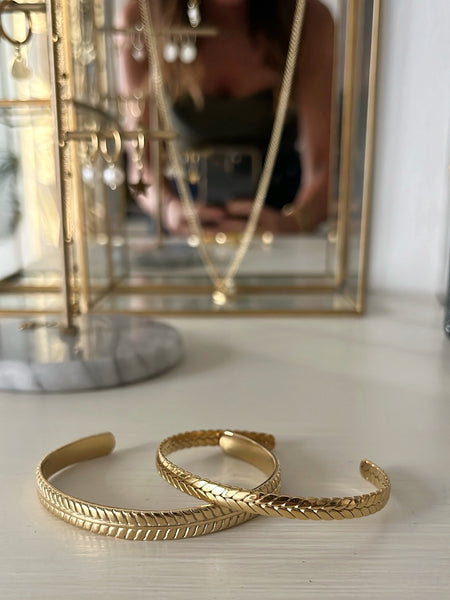 Braccialetto rigido regolabile