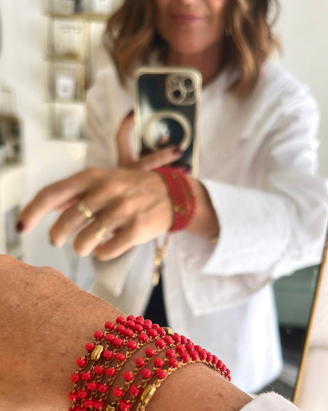 Collana lunga rossa con pendenti