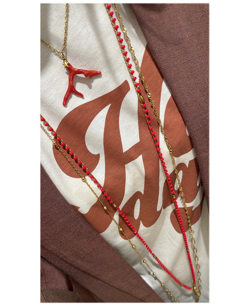 Collana lunga rossa con pendenti