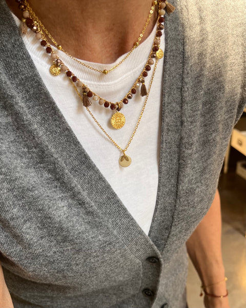 Girocollo mix di Chocolate brown con ciondoli e nappine