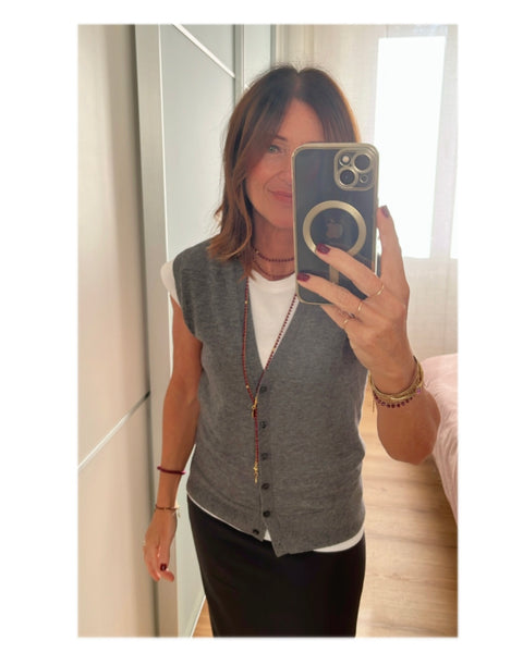 Collana rosso bordeaux con pendente e goccia in pietra