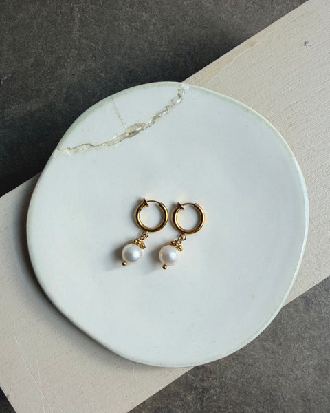 Orecchini clip a cerchio con perla