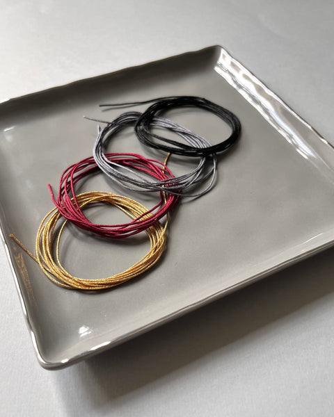 Girocollo choker cordoncino o/e ciondoli a scelta