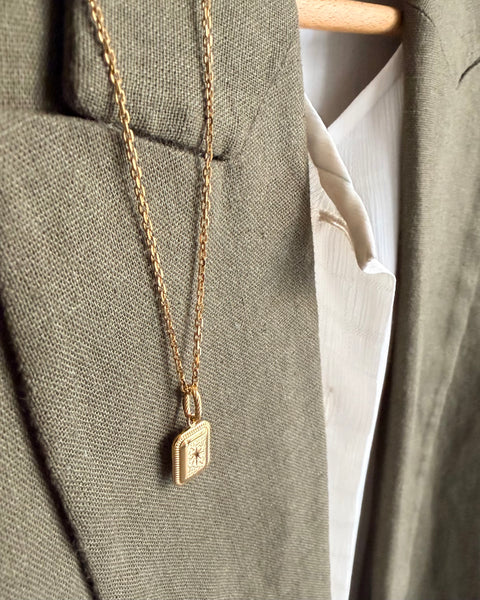 Collana charms medaglietta