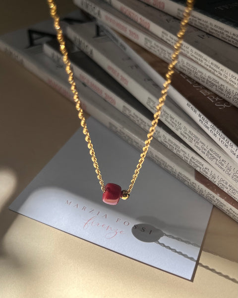 Collana minimal burgundy