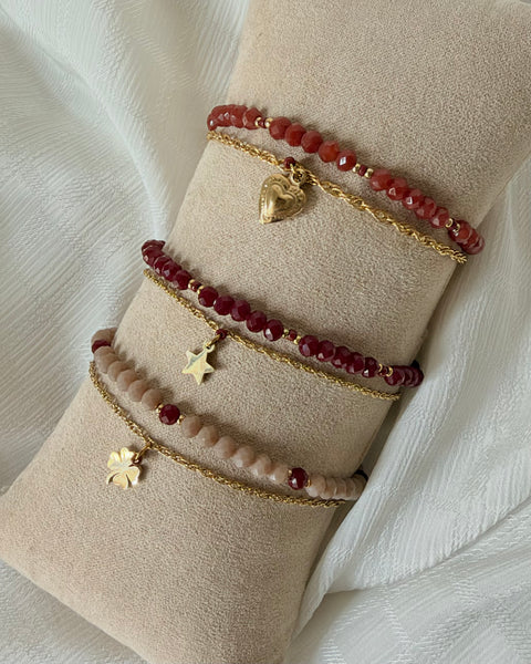Braccialetti doppi bordeaux mattone e beige con charm