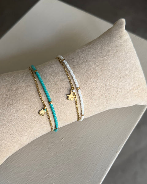 Braccialetti doppi con micro perline e charms